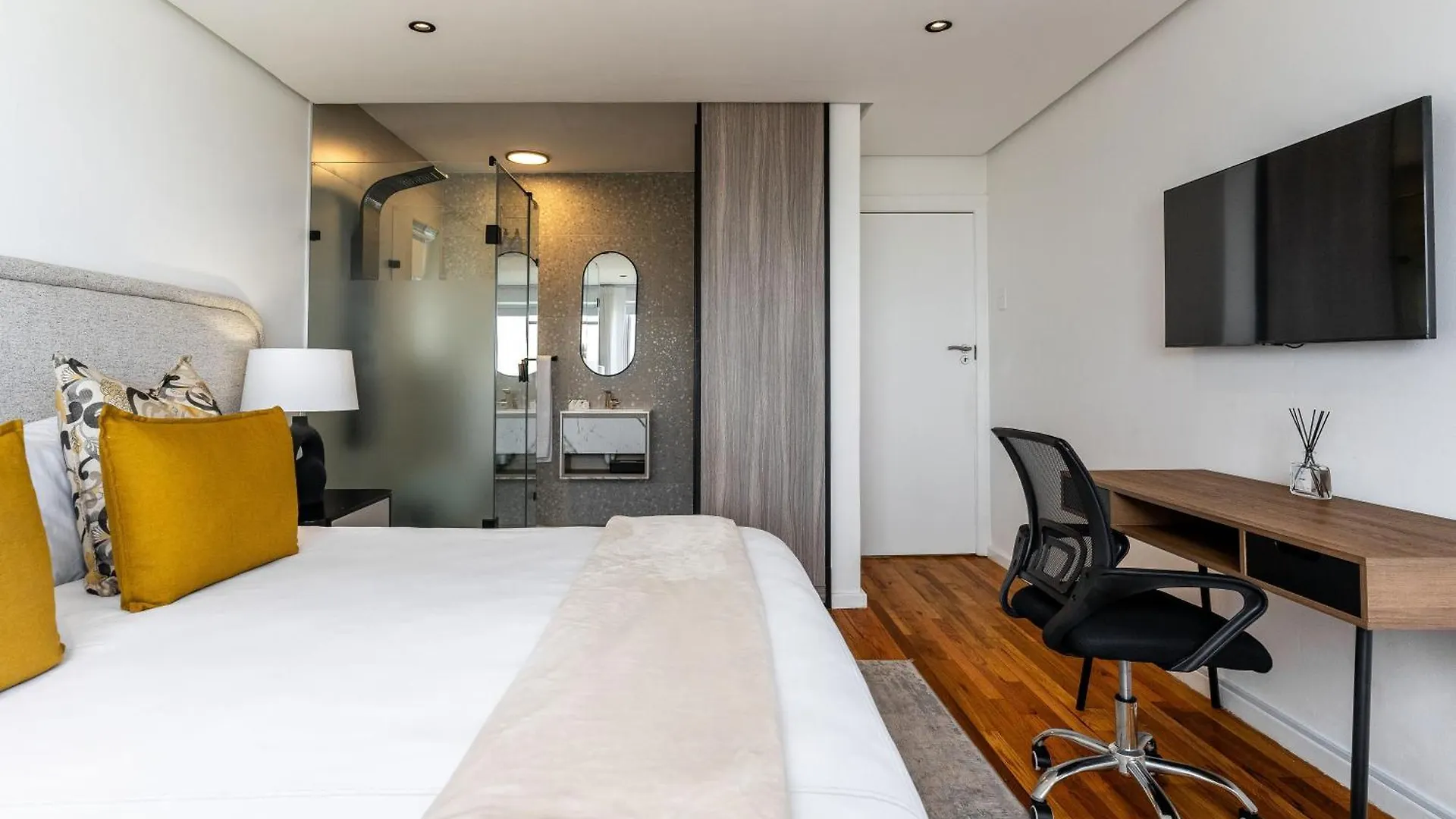 Bantry Alanda - Modern Apt In Bantry Bay With Views Città del Capo